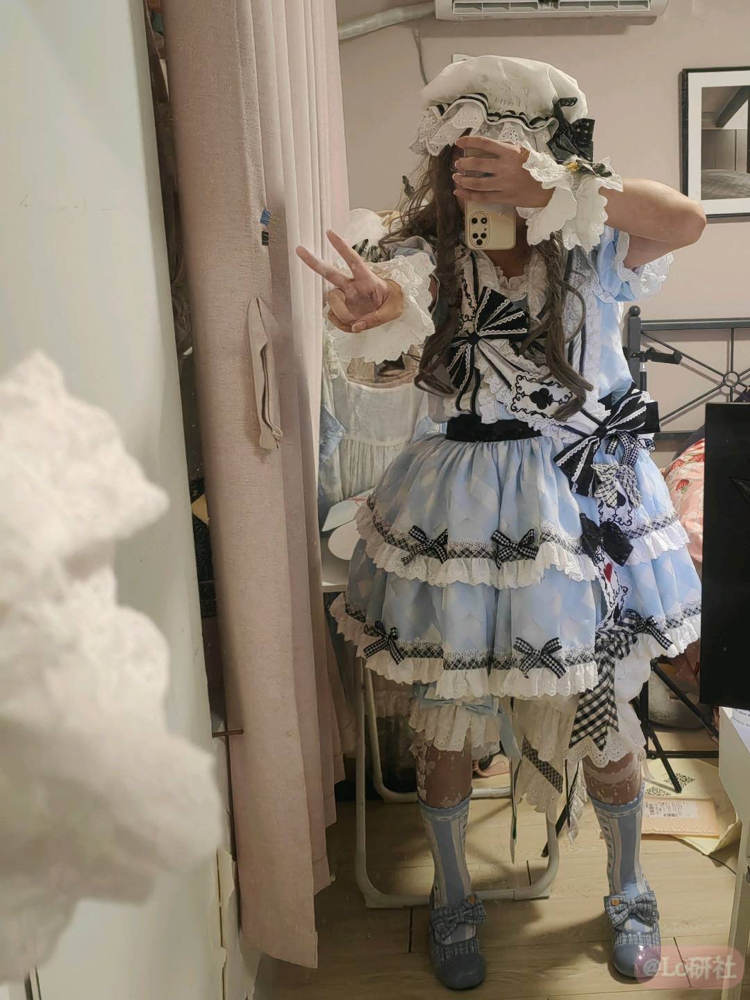 Lo研就该有卖小鸭的爱丽丝～