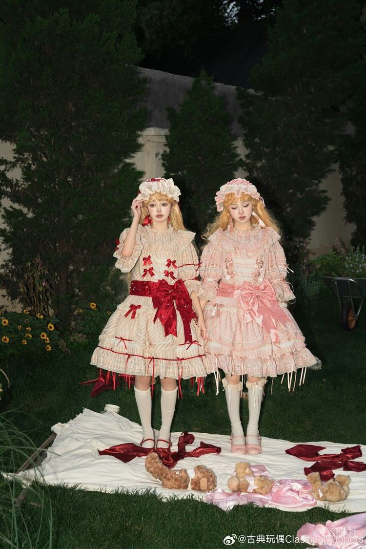 条纹格命dolls