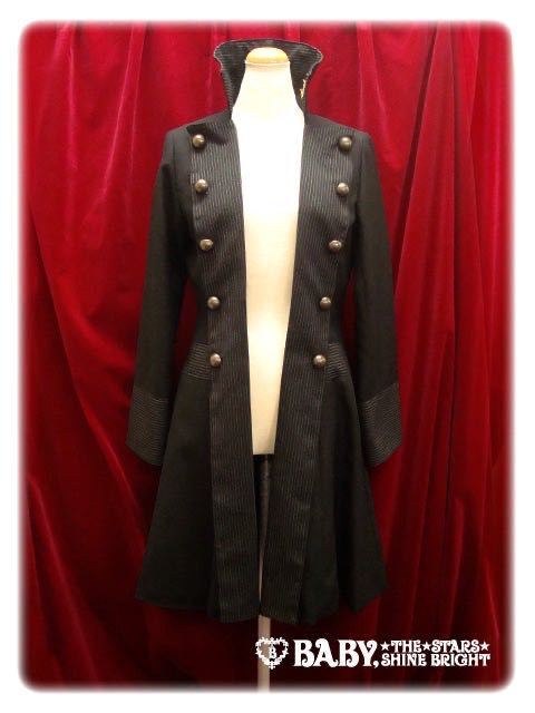 吸血鬼玫瑰刺绣大衣（2011）