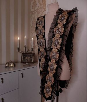"Royal" sash
