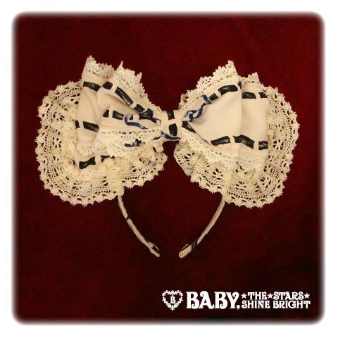 Trick Hat, Pricked Heart Head Bow