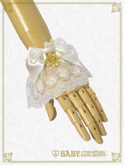 Petite Chérie Camélia Coffret Cuffs