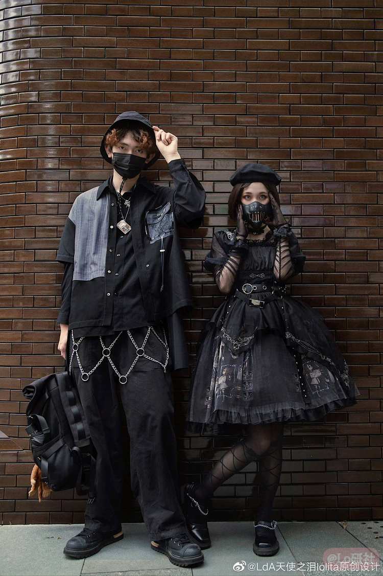 DOLL COLLECTION玩偶收集者 衬衫